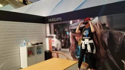  Microsoft Hololens 