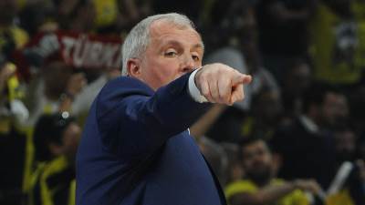  Đak nije nadmašio profesora - Fener u finalu! 