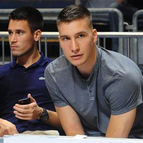  Ovacije Grobara za Bogdana pre derbija 