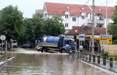  Obrenovac: Vraćaju se vlasnici radnji i muškarci 