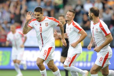  Ovo je MNOGO bolje: Srbija silna, het-trik Mitra! 