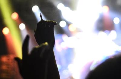  Holandija: Autobus uleteo u publiku, ima mrtvih 