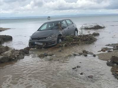 GRČKA POD VODOM: Srbi kreću na more, a tamo... 