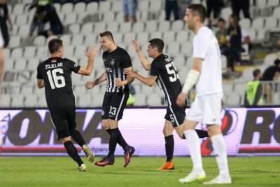 Antonov napustio Partizan i vratio se u Grashopers 
