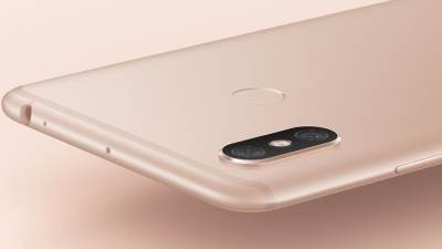  Najjeftiniji Snapdragon 845 telefon: Nema šta nema 