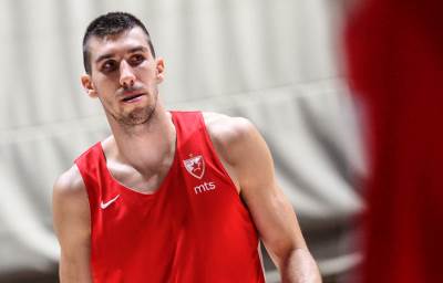  Ognjen Dobrić se oprostio od navijača Crvene zvezde 
