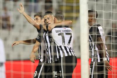  Sveta "leči" rane, Partizan pobedio Bačku 