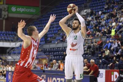  Janković napunio koš Unikahe 