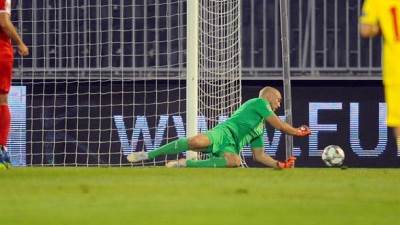  Dmitrović je bolji od Oblaka, Kurtoe i Ter Štegena: Srbin među najatraktivnijim golmanima Primere! 