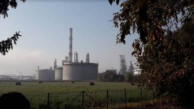  Rok ponovo prolongiran: Prerade nafte u Rafineriji nema do kraja godine 