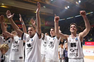  Valensija-na-srpskom-jeziku-poslala-poruku-Partizanu 