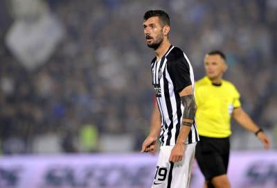  Aleksandar Šćekić FK Partizan polomljen nos 