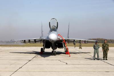  U Srbiju sleteo šesti MIG iz Rusije! 