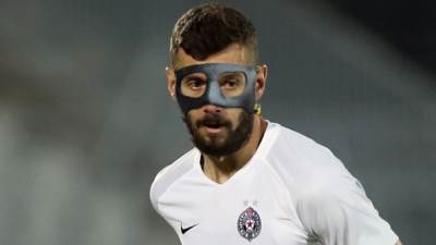  Aleksandar Šćekić maska FK Partizan 