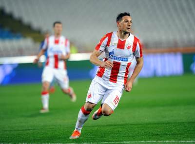  Nikola Stojiljković pakuje kofere 