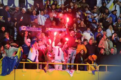  UEFA kaznila FS BiH zbog navijača na meču u Beču 
