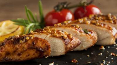  Laka piletina u sosu od senfa i meda 