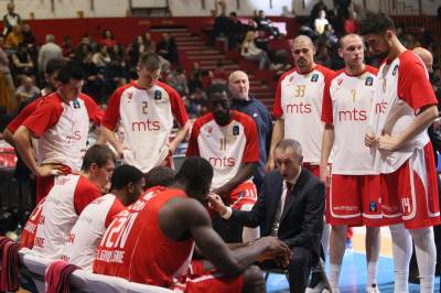  Trener KK Crvena zvezda Milan Tomić - Ne mogu o pojačanju 