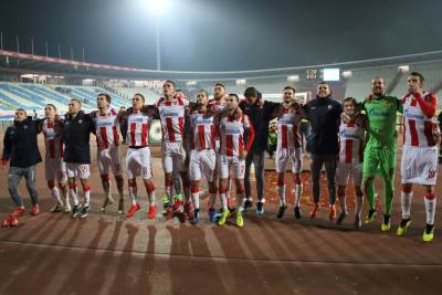  Zvezdini fudbaleri na humanitarnom koncertu 