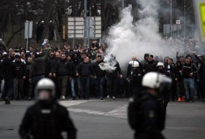  vječiti derbi Zvezda - Partizan tuča Grobari - policija 