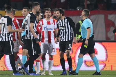  Milos-Vazura-Zvezda-nije-bila-za-VAR-tehnologiju-ali-posle-vecitog-derbija-je-sigurno-za. 