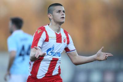  Pohvale Joveljiću i kritika za prvo poluvreme 