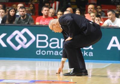  VIDEO: Dva prekida u "Pioniru", gađane sudije! 