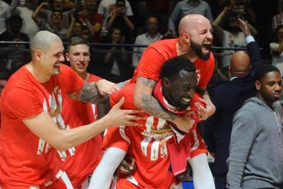  Ognjen-Dobric-Filip-Covic-proslava-ABA-titule-klizanje 