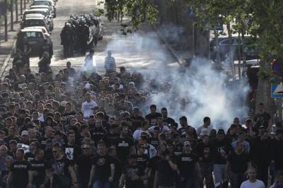  Vječiti derbi Zvezda - Partizan - korteo Grobari FOTO 
