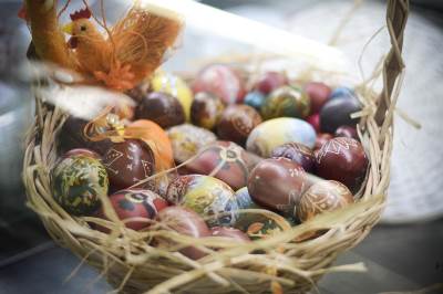  Kako da ofarbate jaja prirodnim bojama 