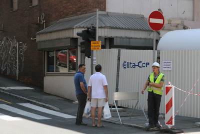  Neko puca na prolaznike u centru Beograda,ima ranjenih? 