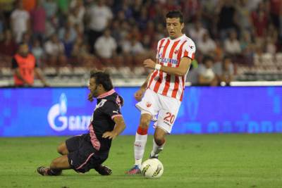  Marko-Miric-potpisao-za-Borac 