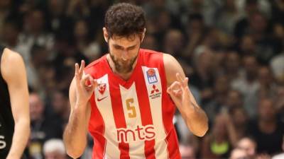  Stratos-Perperoglu-uzivao-u-Crvenoj-zvezdi-da-li-ce-ostati 