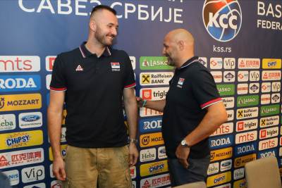  Milan-Macvan-predstavljanje-Alvark-Tokio-majica 