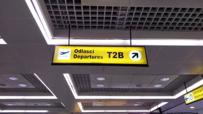  Fudbaler-Vulverhemptona-mislio-da-moze-sa-licnom-kartom-u-Jermeniju-na-utakmicu-Lige-Evrope 