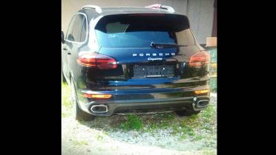  Iz auto- radionice oduzet Porsche Cayenne    