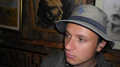  Vernes Subašić: Poetski mislim, gledam, živim... 