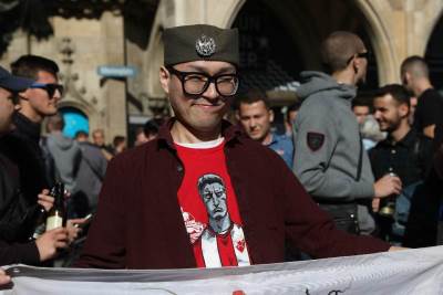  Navijac-Crvene-zvezde-iz-Juzne-Koreje-na-Bajern-Zvezda 