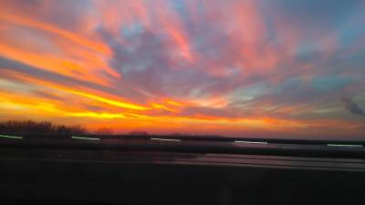  Krvavo nebo iznad Indonezije: Fenomen ili prevara? 