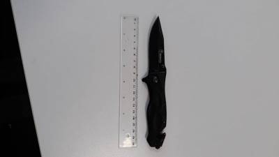  Akcija MUP-a: Dva hapšenja, nađena droga i oružje 