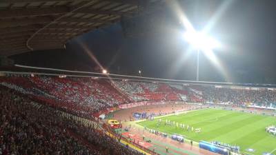  Crvena-zvezda-Olimpijakos-3-1-Liga-sampiona-navijaci 