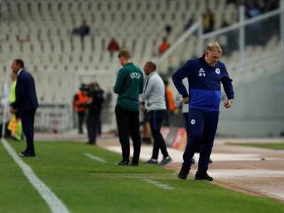  Robert-Prosinecki-nakon-Grcka-BiH-2-1-Pricacu-sa-predsjednikom-Dinom-Begicem 