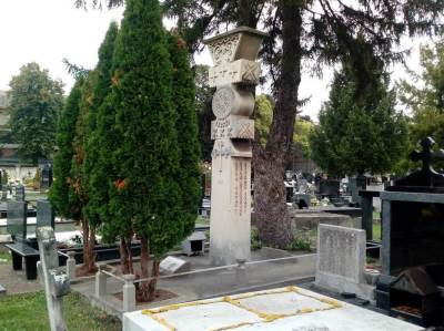  Polaganje vijenca na spomenik žrtvama "Veleizdajničkog procesa" 