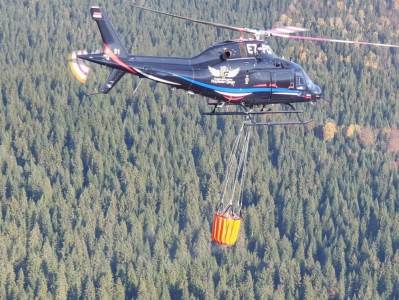  Helikopter iz RS gaži požar u Jablanici 