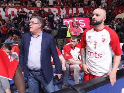  Robert-Levandovski-povreda-operacija 