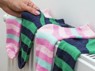  Zašto nikako ne treba da sušite veš na radijatoru ili peći? 