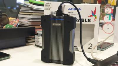  Tri tone izdržljivosti i terabajti podataka - eksterni disk otporan na sve! 