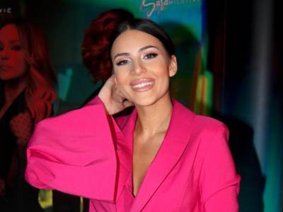  Anastasija u Dejli mejlu: Srpska pevačica pevala taksisti za "dž" vožnju! 