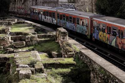  Voz iskočio iz šina u Baru 