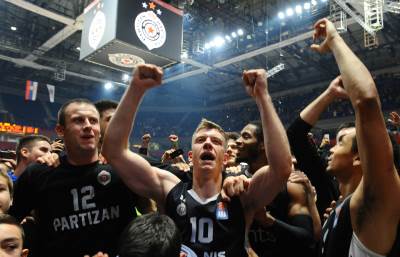  KK Partizan Kupljena ulaznica za pomoć za Kosovo i Metohiju 